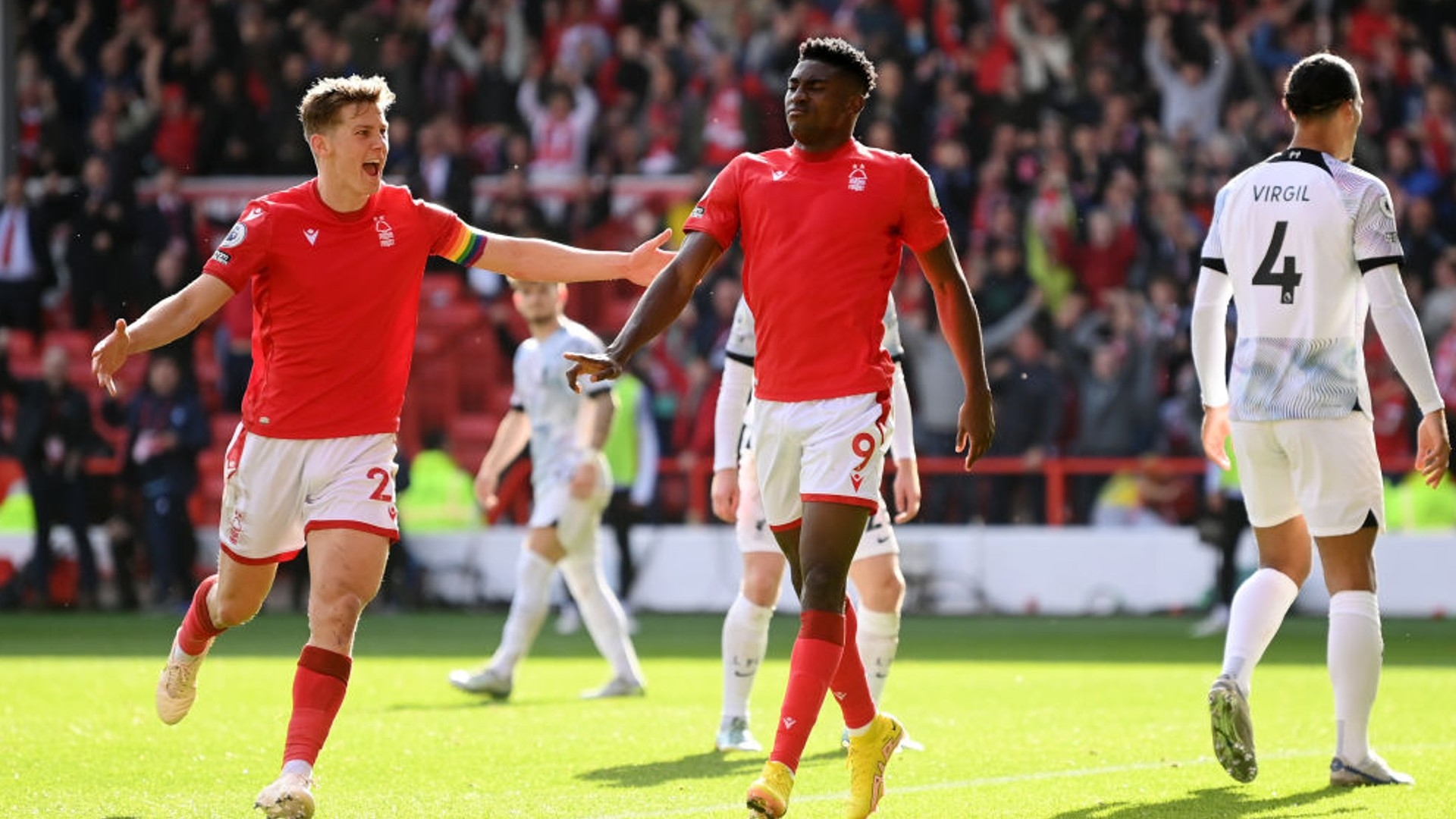 李昊桐压线 李昊桐压线